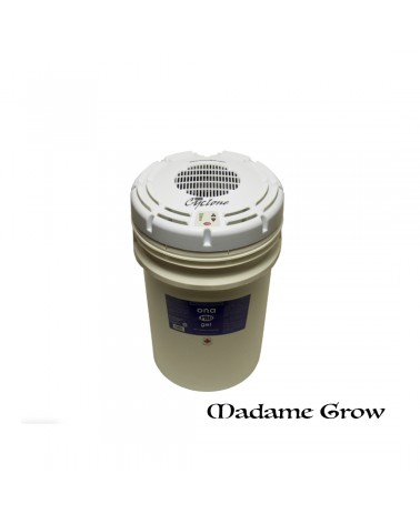 ONA Cyclone Fan 12W - Ventilador con Neutralizador de Olores Eficiente para Espacios Reducidos